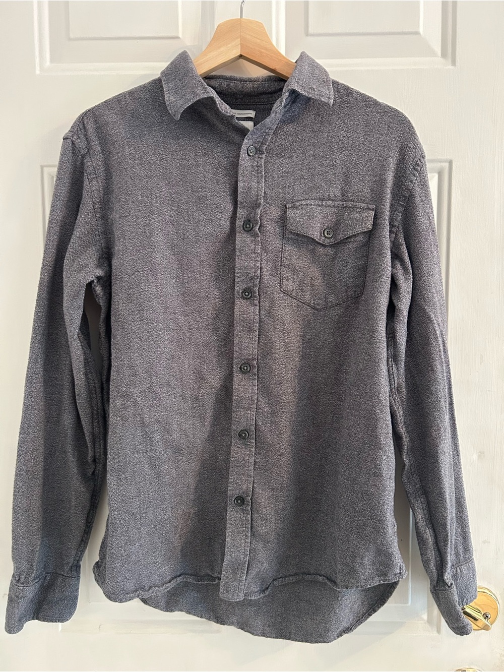 Old Navy Men’s Gray Long-Sleeve Casual Button-Down Shirt